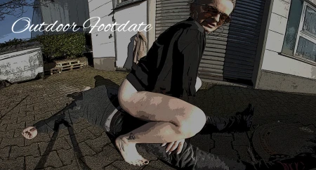Thumbnail video 'Sabdeluxe - Outdoor Footdate'