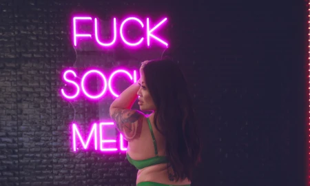Thumbnail video 'Asian Milf Tokyo Leigh Twerks for YOU!!!'