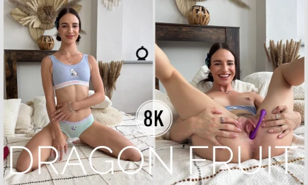Thumbnail video 'Beautiful Model Masturbates Her Pussy'