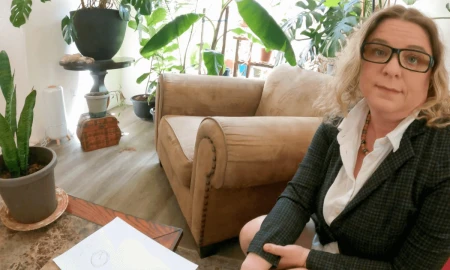 Thumbnail video 'Stepmom Helps You Study'