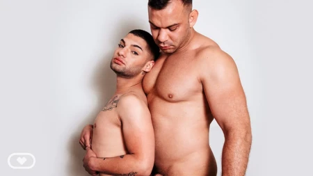 Thumbnail video 'Sensual Bath'