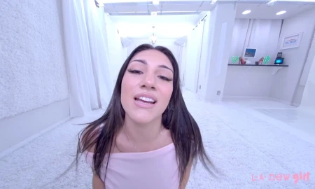 Thumbnail video 'New Model Alice Rebel Strips Over Music In The White Studio'