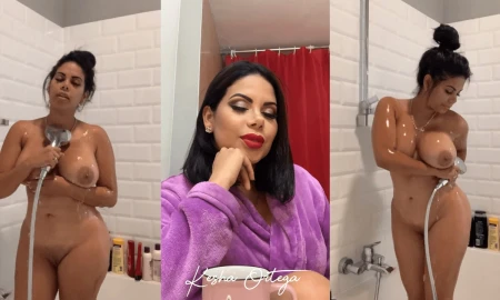 Thumbnail video 'Sexy Latina Kesha Ortega Talks About Her Hookups & Takes A Shower!'