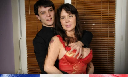 Thumbnail video 'Two Guys For A Mature Woman'