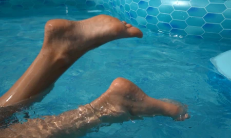 Thumbnail video 'Water Splashing'