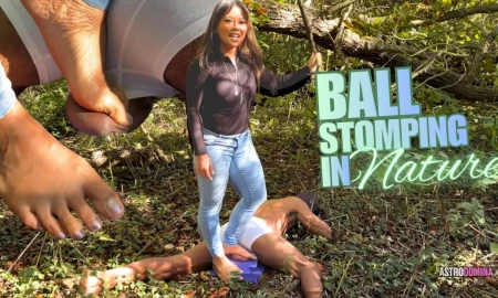 Thumbnail video 'Ball Stomping In Nature Feat AstroDomina'