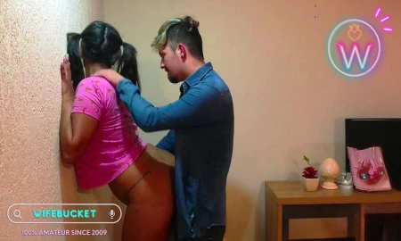 Thumbnail video 'She Started With Riding, Then Bent Over For Doggystyle'