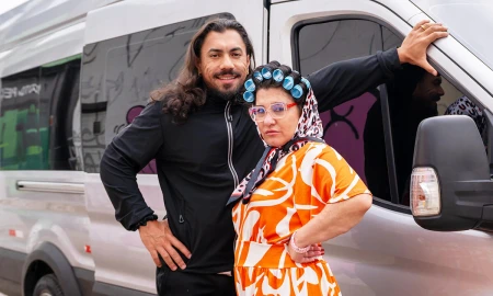 Thumbnail video 'Pierced Belly Mature Gets Ass Fucked In Driving Bus'