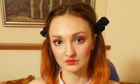 Thumbnail video 'Tattooed Flexi Real Doll Gets Passive Stretched'