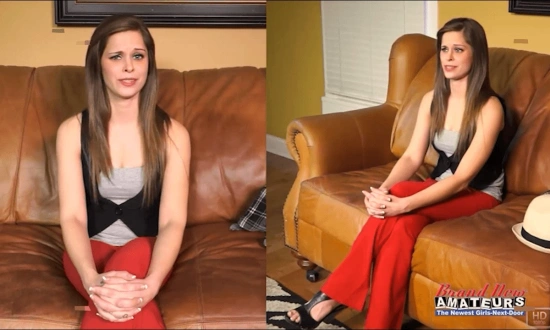 Thumbnail video 'Livia Petite Brunette Sloppy Deepthroat Greedy Cum Swallow!'