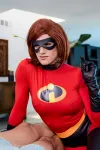 The Incredibles: Elastigirl (A Porn Parody) – Image 5