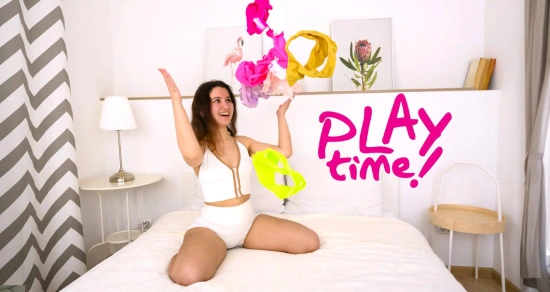 Thumbnail video 'Sunny May just wants to play'