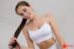 Beauty With a Need for Licking – Image 4