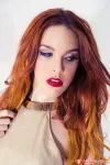 Glamour Wife – Image 1