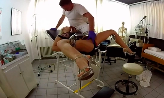 Thumbnail video 'Gina - A Doctor Visit For Fun'