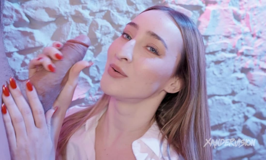 Thumbnail video 'Xander Gets A Deep Blowjob And A Handjob By Hottie Lula Stocch!'