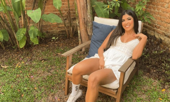 Thumbnail video 'Balls Deep Anal Into Young Brunette Brazilian Gostosa Selena Garcia!!'