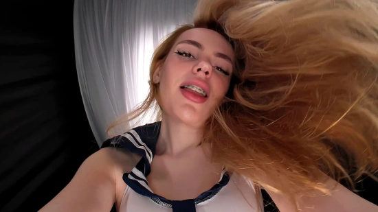 Thumbnail video 'Luna prend les commandes'