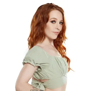 Madi Collinss Avatar picture