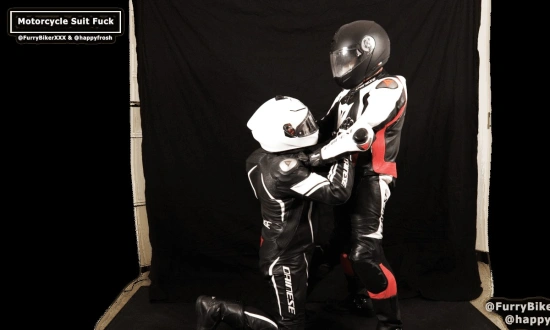 Thumbnail video 'Motorcycle Suit Fuck'