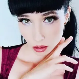 Darya Janes Avatar picture