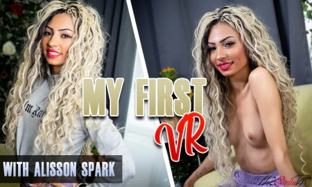 Thumbnail video 'Alisson Spark - My First VR'