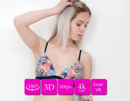 Thumbnail video 'Kate Fresh Sexy Blonde Striptease 180vr'